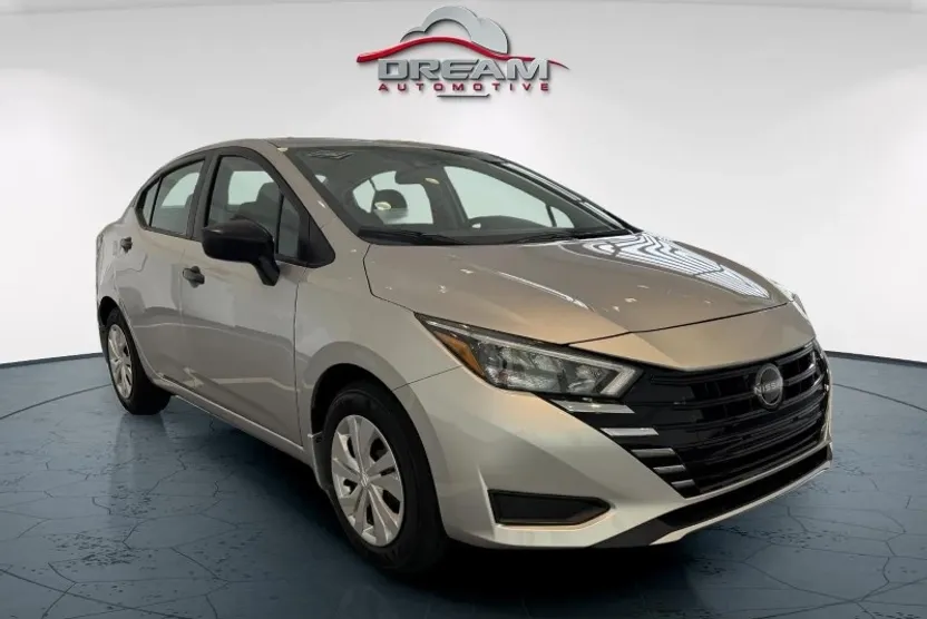 2025 Nissan Versa S photo 1