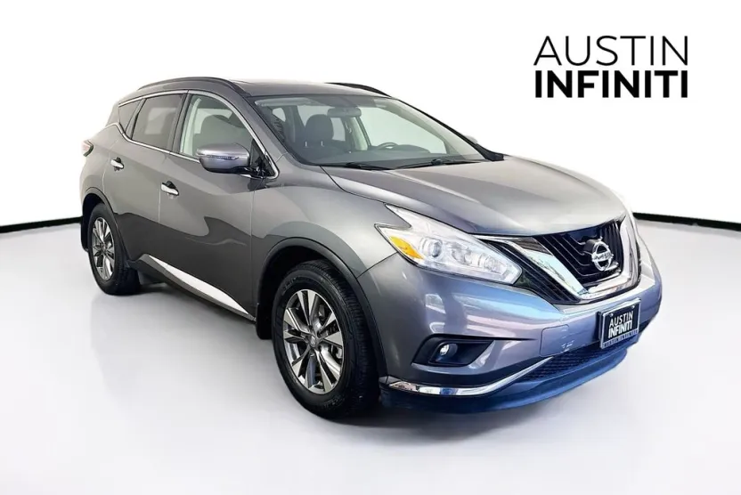 2016 Nissan Murano SV photo 1