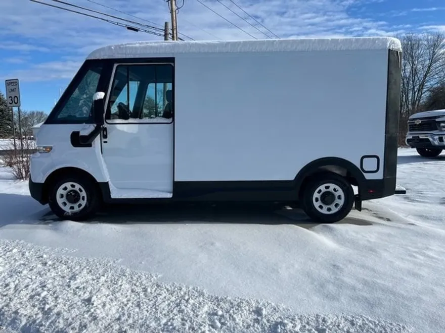 2025 Chevrolet BrightDrop 400 photo 1