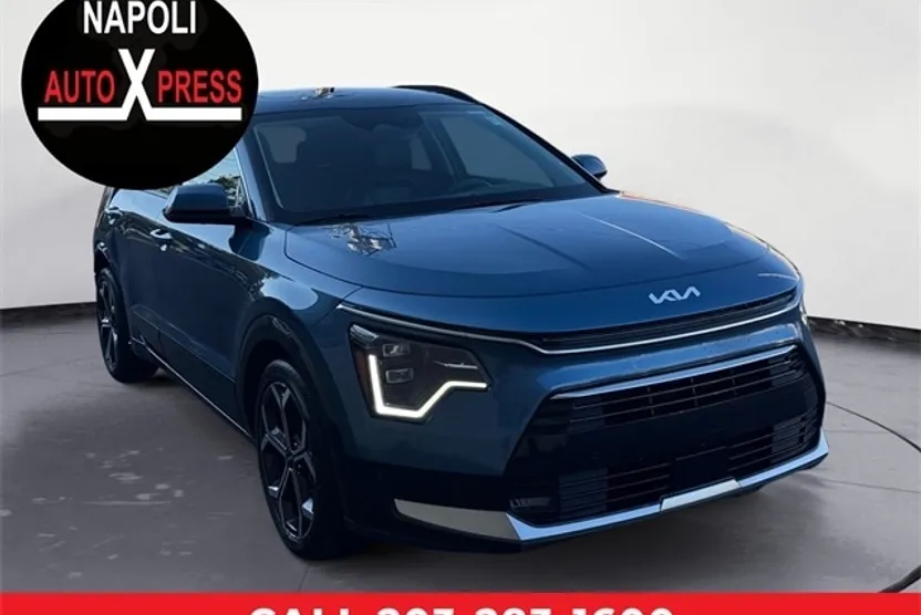 2023 Kia Niro SX Touring photo 1