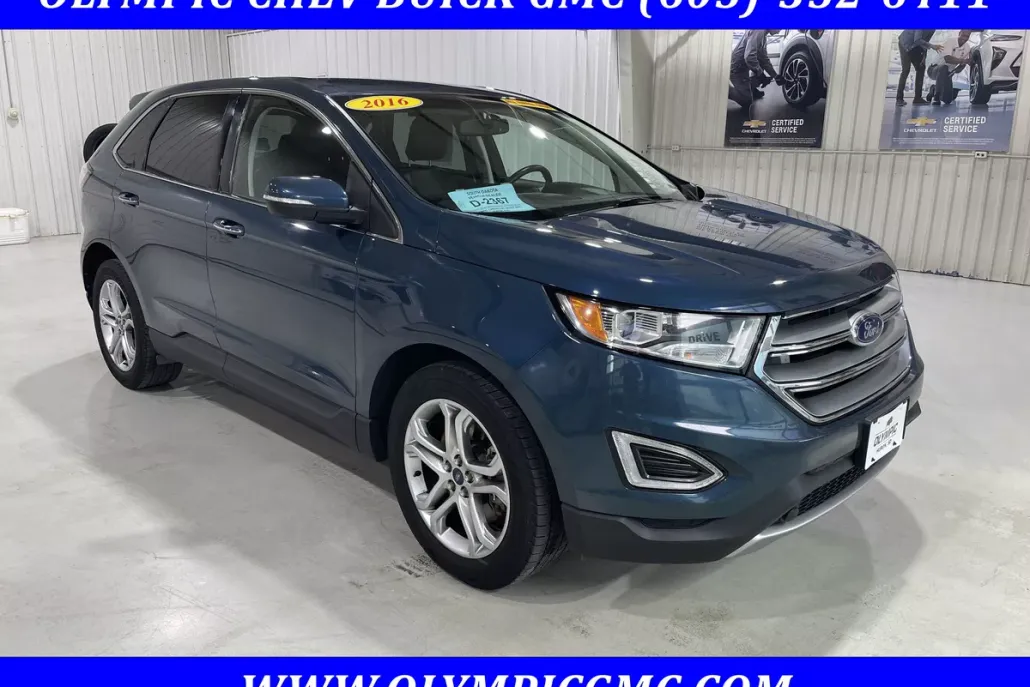 2016 Ford Edge Titanium photo 1
