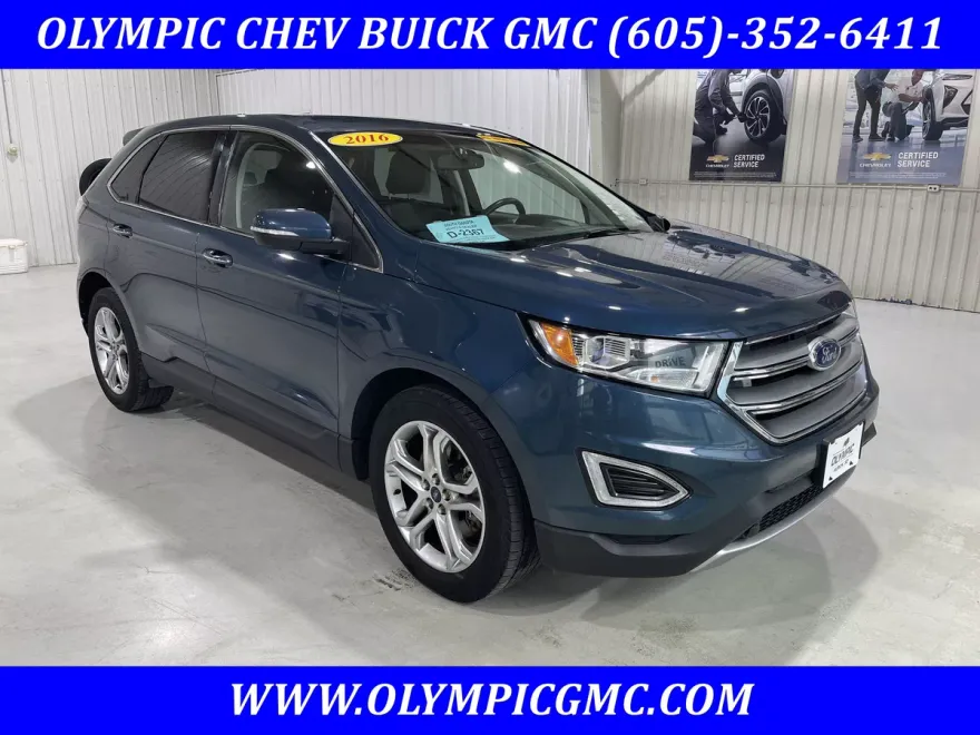 2016 Ford Edge Titanium photo 1
