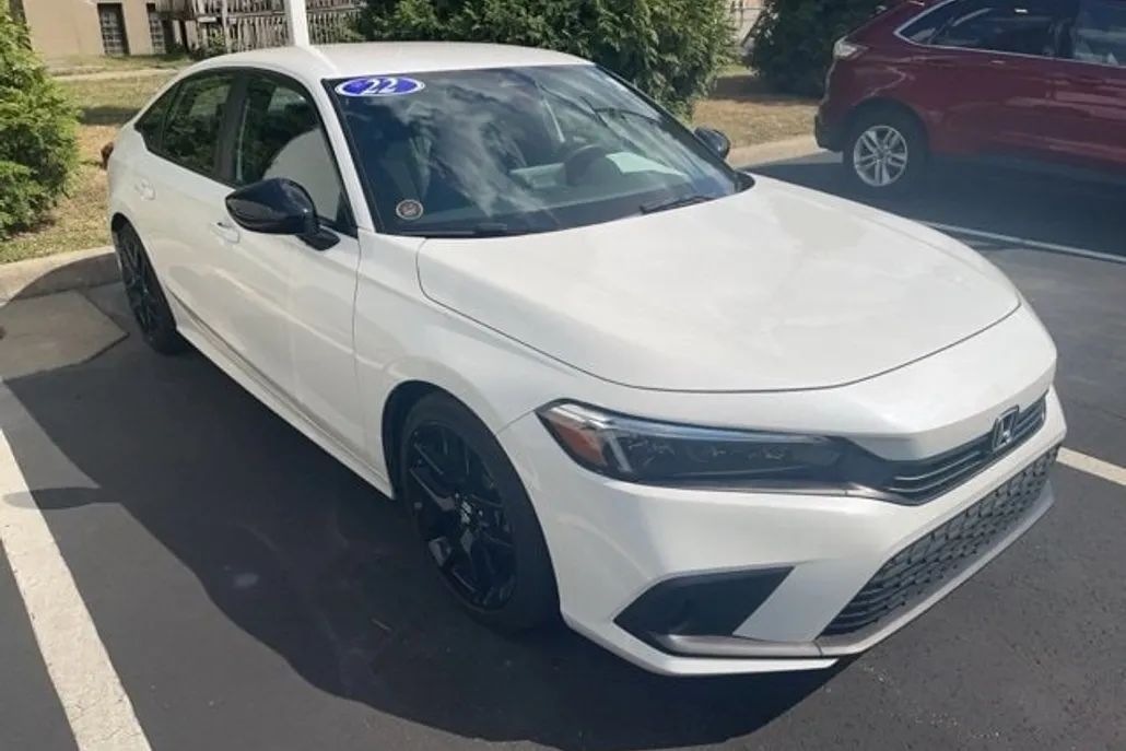 2022 Honda Civic Sport photo 1