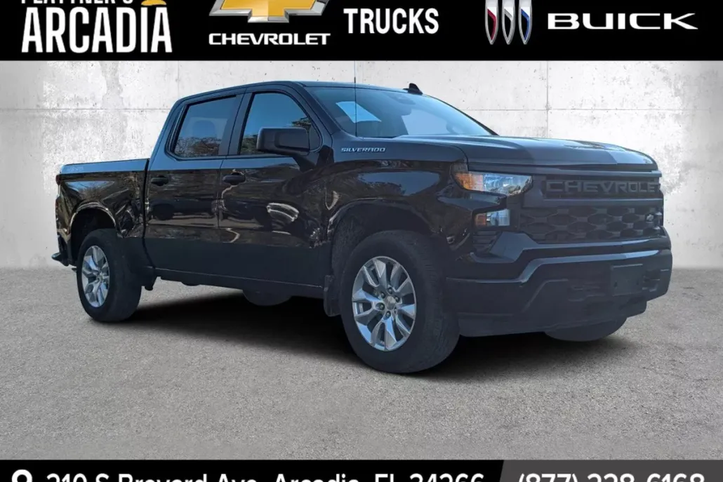 2024 Chevrolet Silverado 1500 Custom photo 1