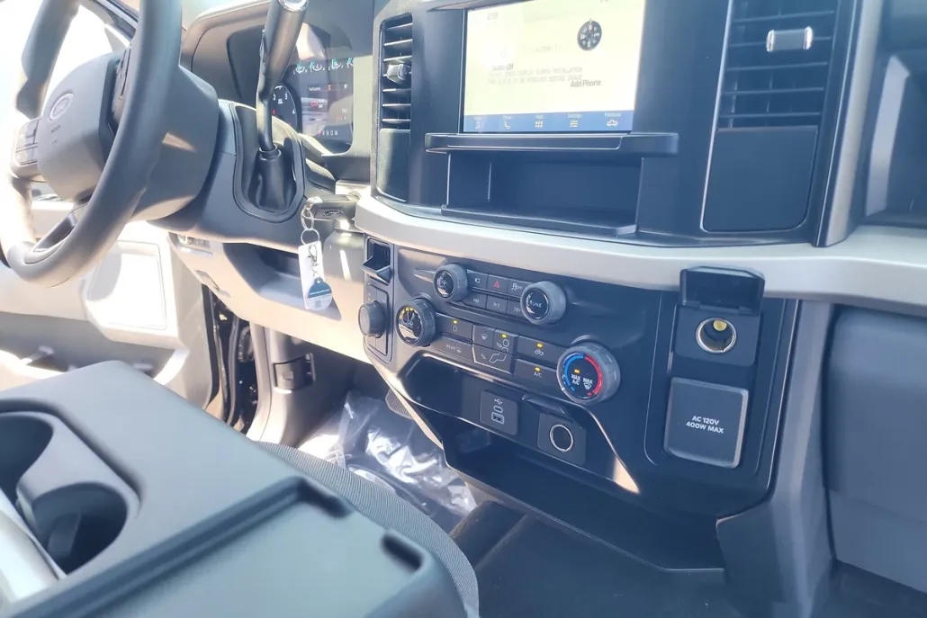 2025 Ford F-250 XL photo 1