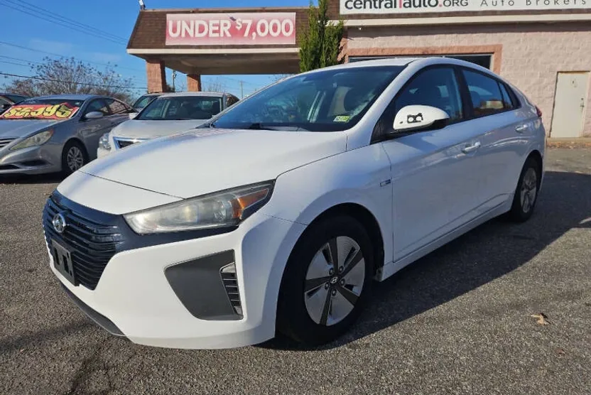 2017 Hyundai Ioniq Blue photo 1