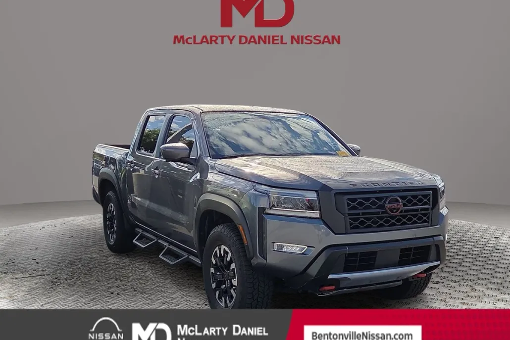 2022 Nissan Frontier PRO-4X photo 1