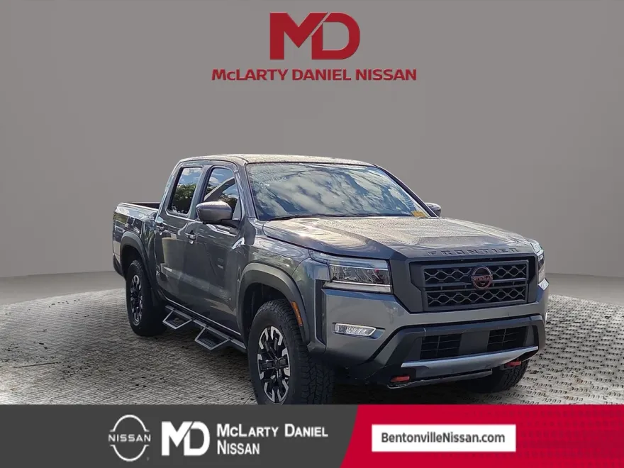 2022 Nissan Frontier PRO-4X photo 1