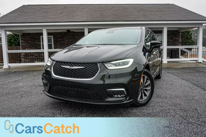 2022 Chrysler Pacifica Hybrid Touring L photo 1