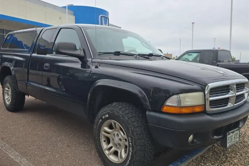 2004 Dodge Dakota Sport photo 1