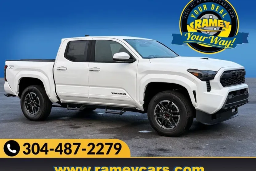 2025 Toyota Tacoma TRD Sport photo 1