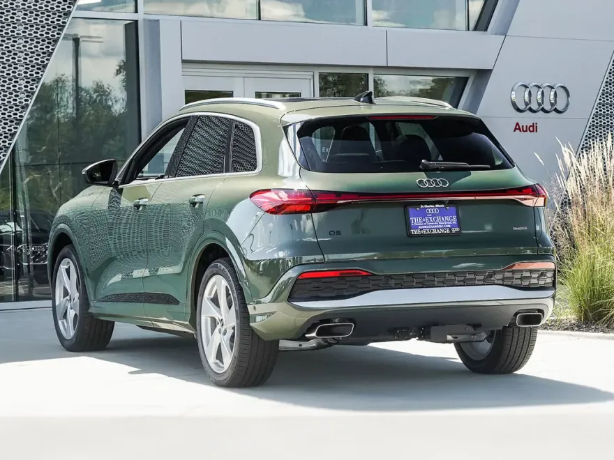 2025 Audi Q5 Premium Prestige photo 1