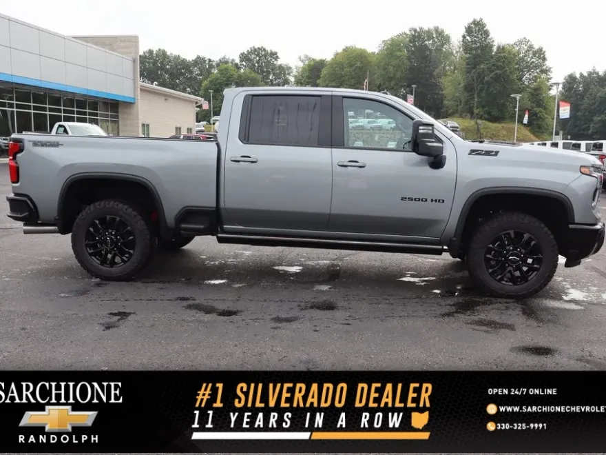 2025 Chevrolet Silverado 2500HD LTZ photo 1