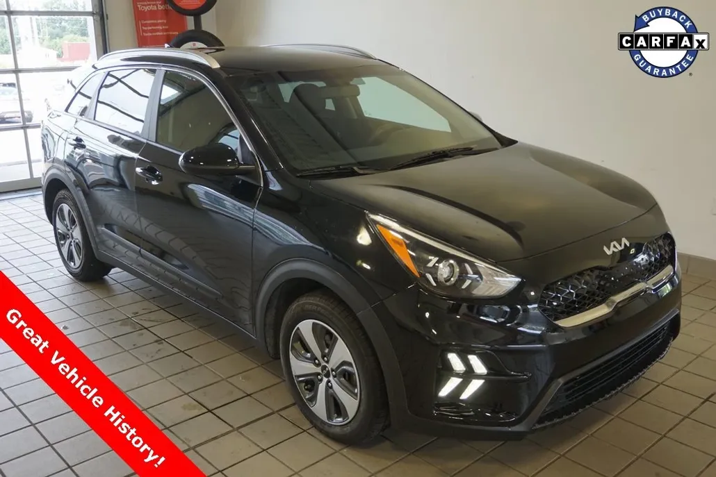 2022 Kia Niro LX photo 1
