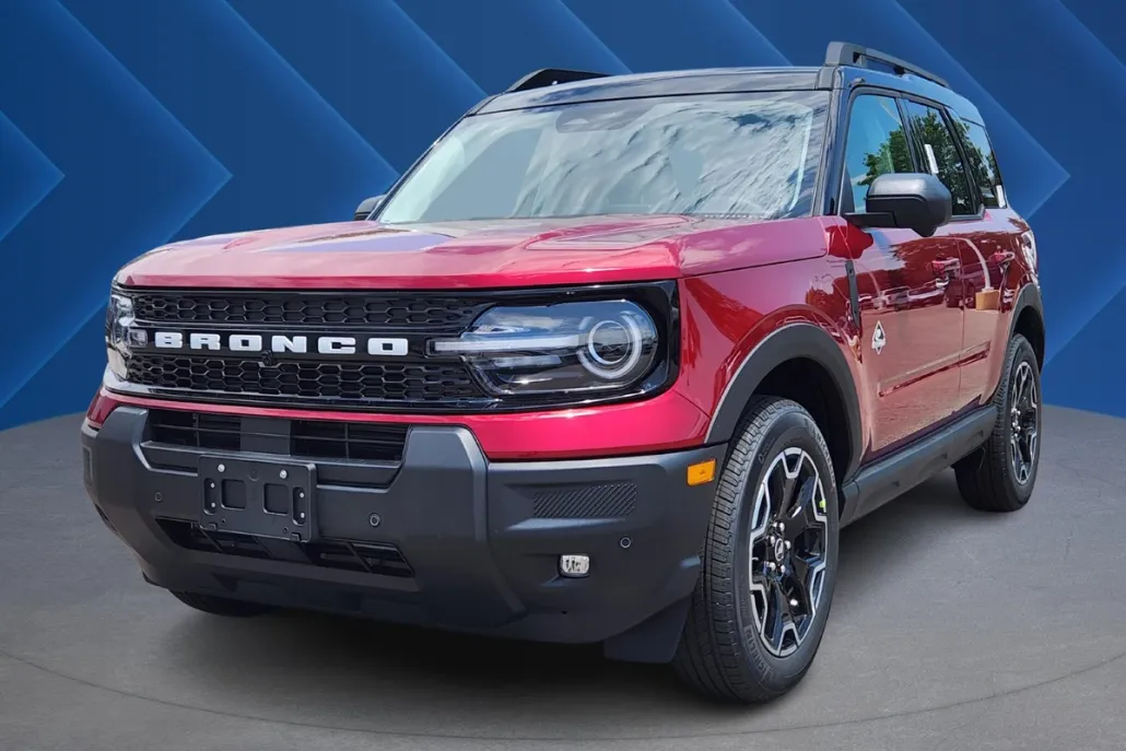 2025 Ford Bronco Sport Outer Banks photo 1