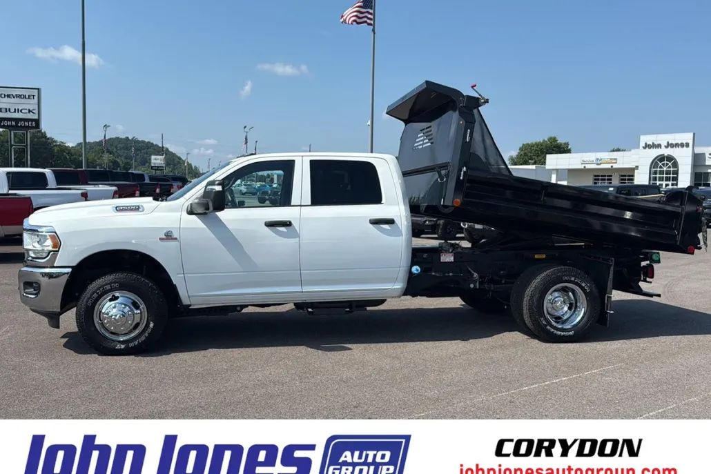 2024 Ram 3500 Tradesman photo 1