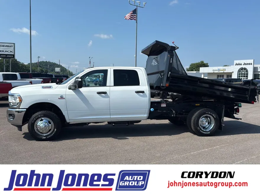 2024 Ram 3500 Tradesman photo 1