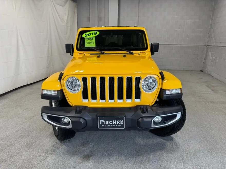 2019 Jeep Wrangler Unlimited Sahara photo 1