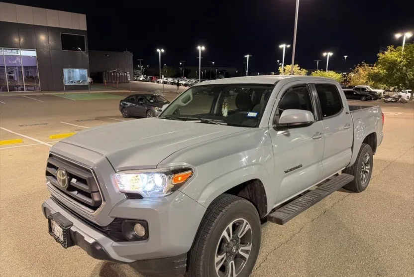 2020 Toyota Tacoma SR photo 1