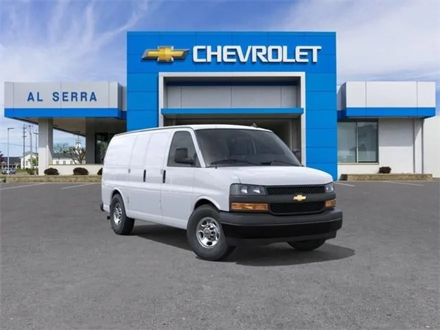 2025 Chevrolet Express Cargo 2500 Base photo 1
