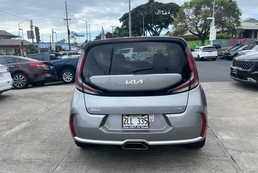 2023 Kia Soul GT-Line photo 1