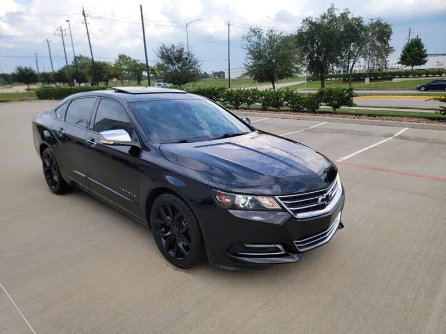2017 Chevrolet Impala LTZ photo 1