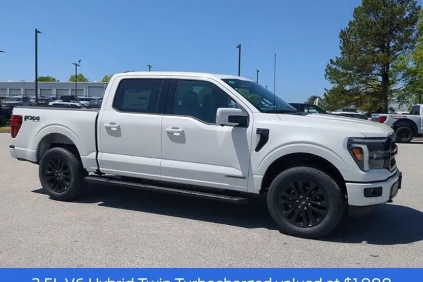 2025 Ford F-150 Lariat photo 1