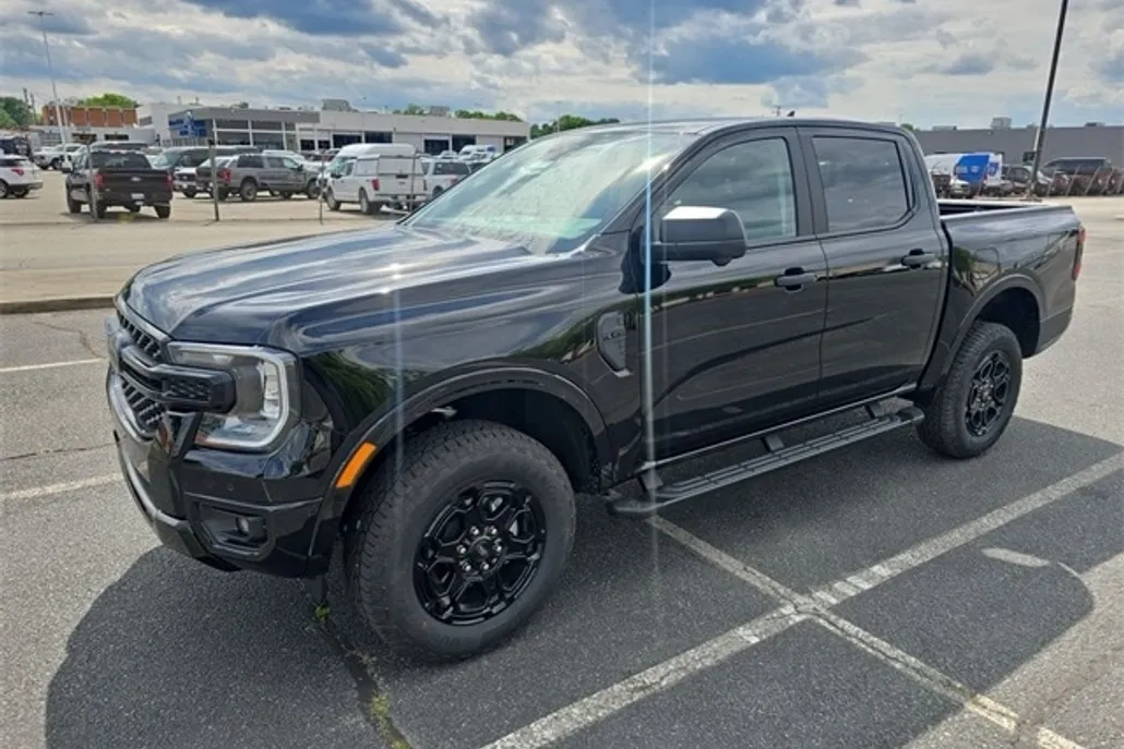 2025 Ford Ranger XLT photo 1