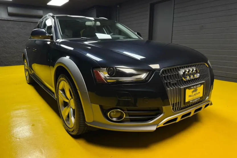 2013 Audi A4 Allroad Quattro Premium Plus photo 1