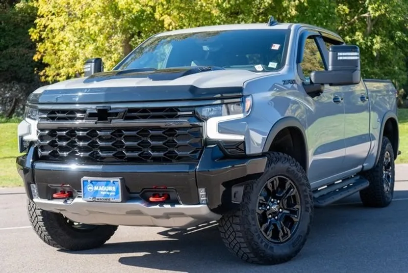2024 Chevrolet Silverado 1500 ZR2 photo 1