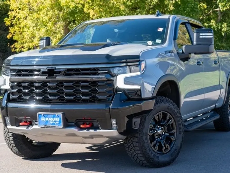 2024 Chevrolet Silverado 1500 ZR2 photo 1