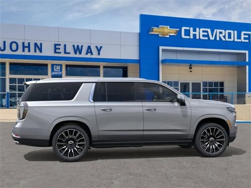 2025 Chevrolet Suburban High Country photo 1