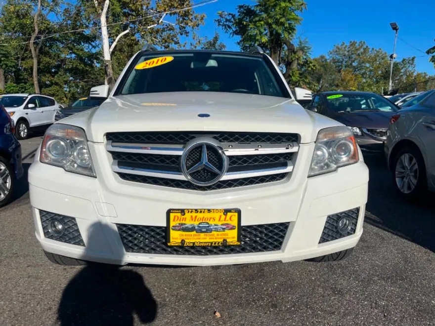 2010 Mercedes Benz GLK 350 4MATIC photo 1