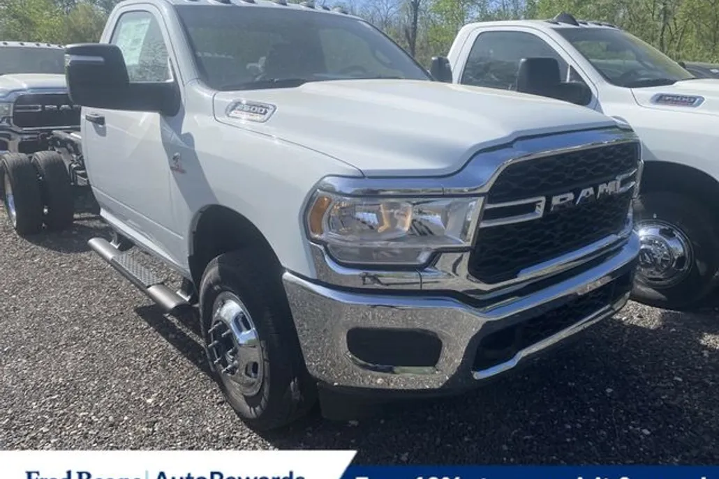 2024 Ram 3500 Tradesman photo 1