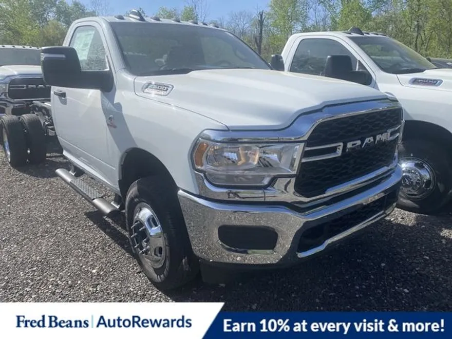 2024 Ram 3500 Tradesman photo 1