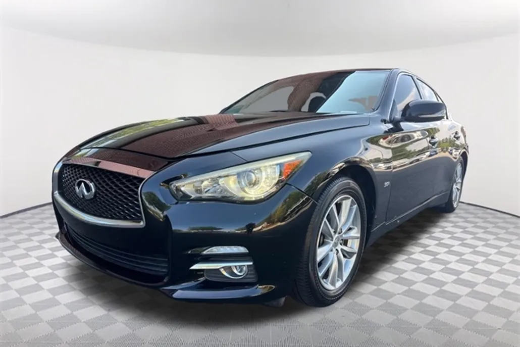 2017 Infiniti Q50 3.0t Premium photo 1