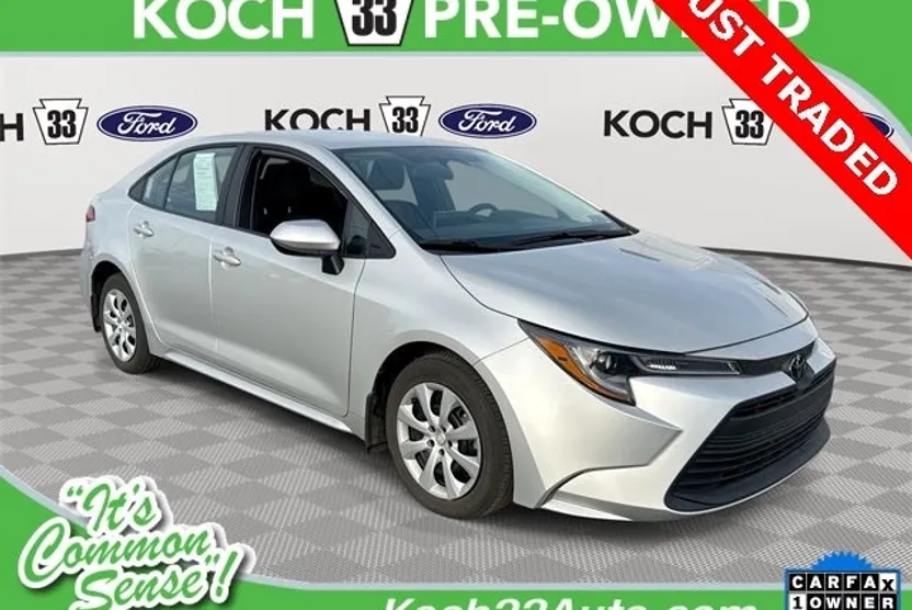 2024 Toyota Corolla LE photo 1