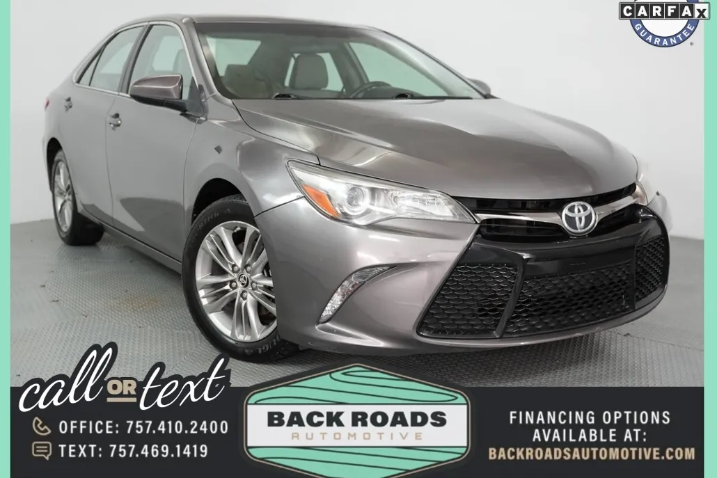 2015 Toyota Camry XLE photo 1