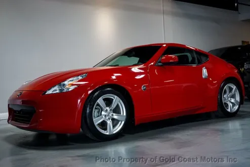 2010 Nissan 370Z Touring photo 3