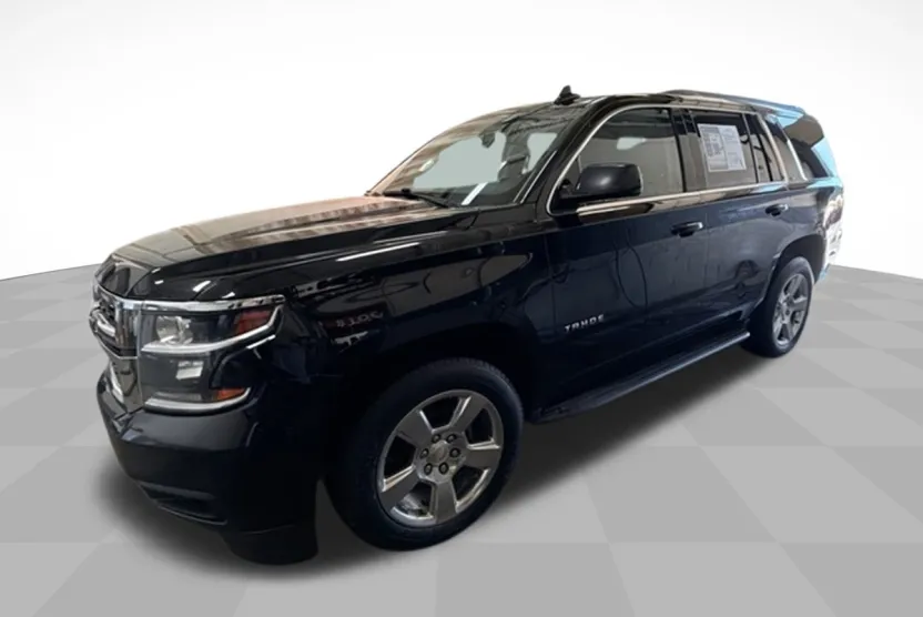 2017 Chevrolet Tahoe LT photo 1