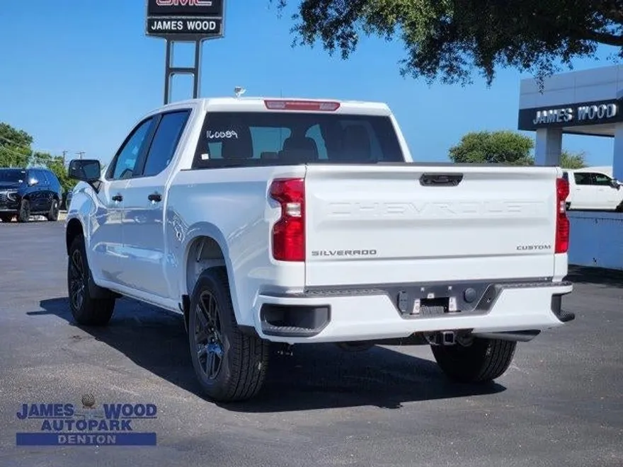 2026 Chevrolet Silverado 1500 Custom photo 1
