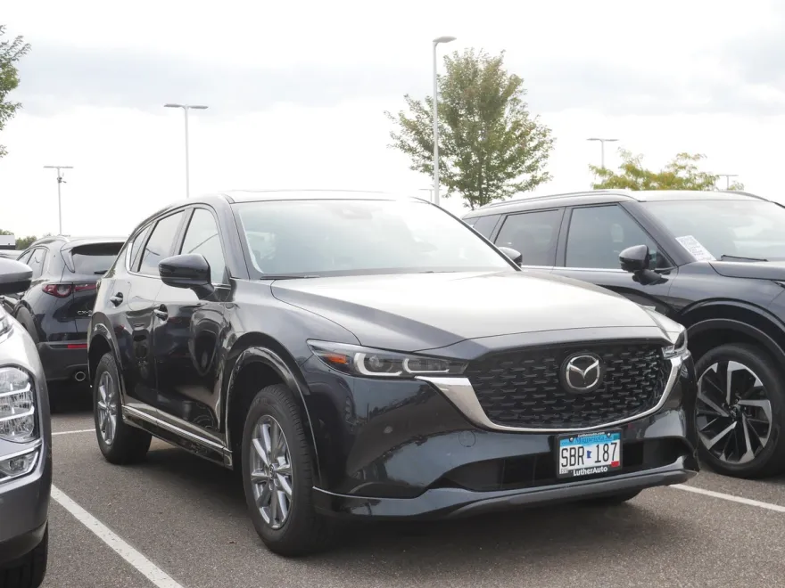2025 Mazda CX-5 2.5 S Preferred photo 1