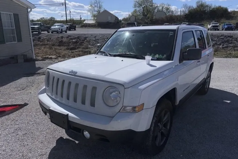 2015 Jeep Patriot High Altitude Altitude Edition photo 1
