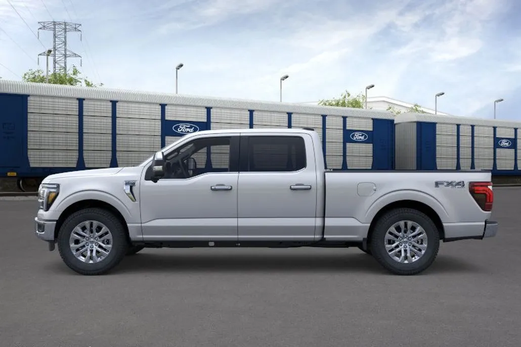 2025 Ford F-150 Lariat photo 1