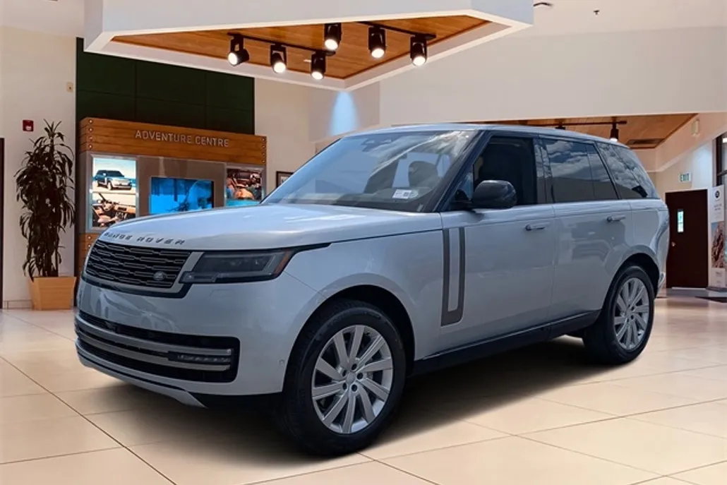 2025 Land Rover Range Rover SE photo 1