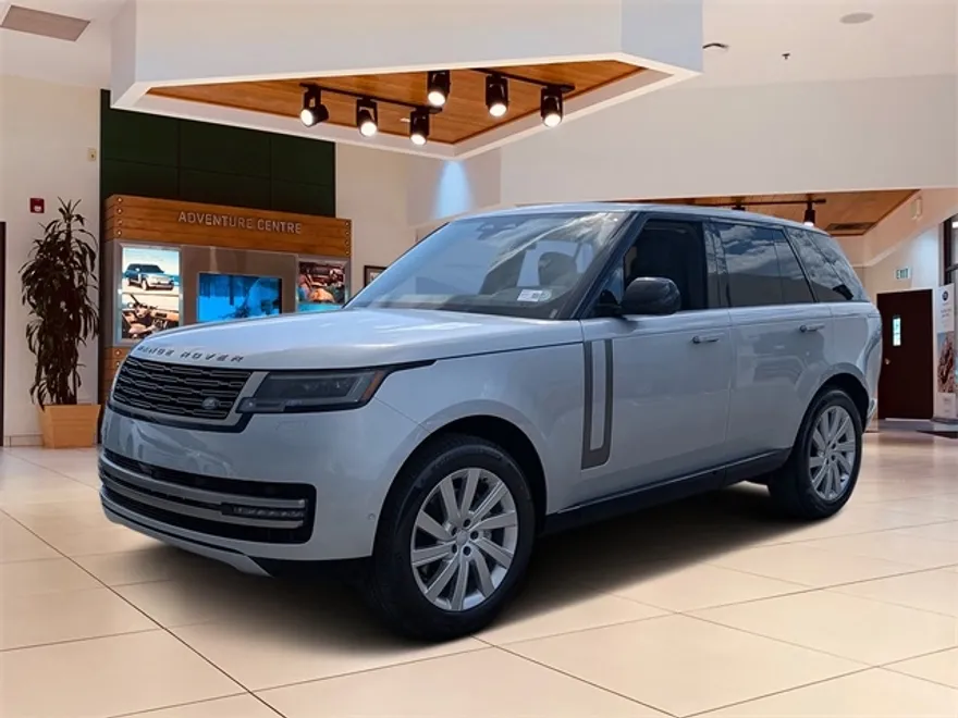 2025 Land Rover Range Rover SE photo 1