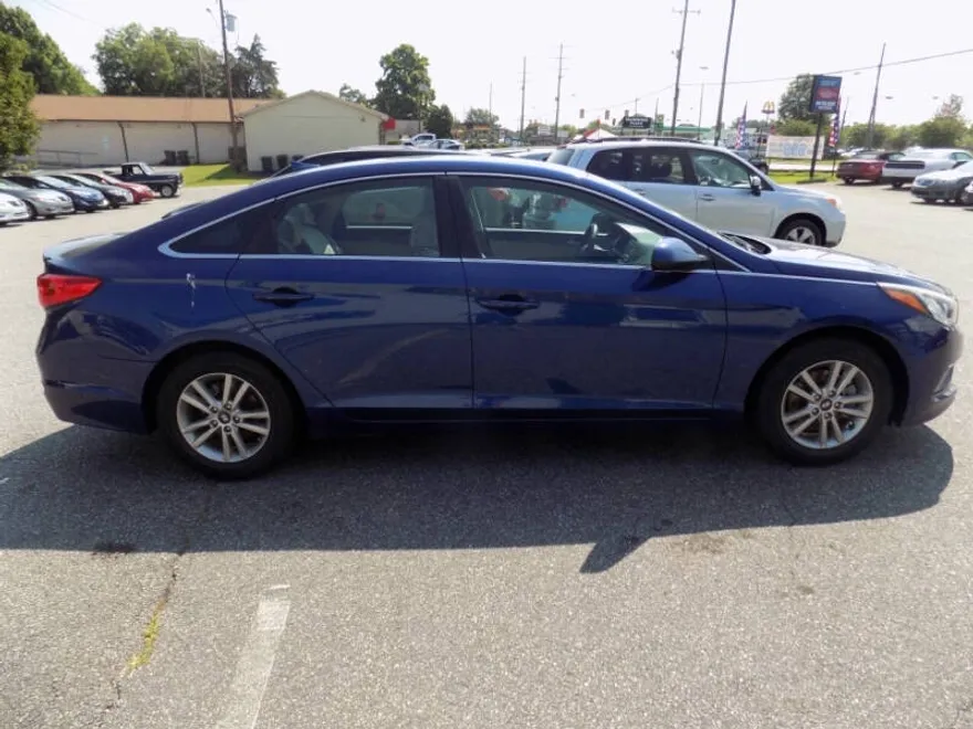 2017 Hyundai Sonata SE Eco photo 1