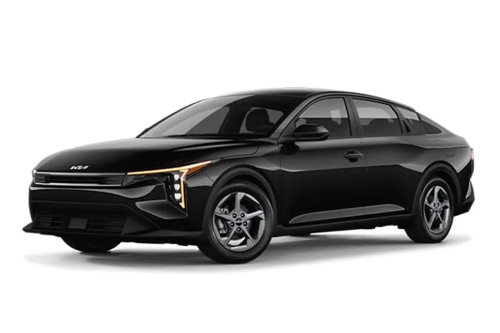 2025 Kia K4 LXS photo 1