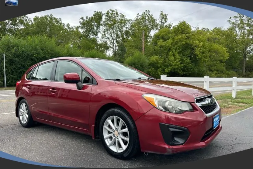 2014 Subaru Impreza 2.0i Premium photo 1
