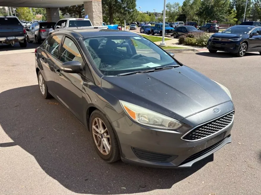 2015 Ford Focus SE photo 1